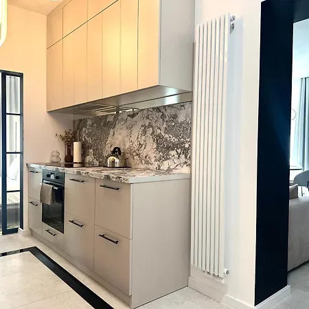 Apartment Lakowa ~ 1000m Main Square ~ Self Check-in 20h