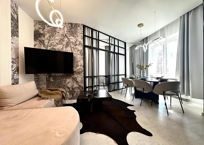 Lakowa ~ 1000m Main Square ~ Self Check-in 20h Apartment *