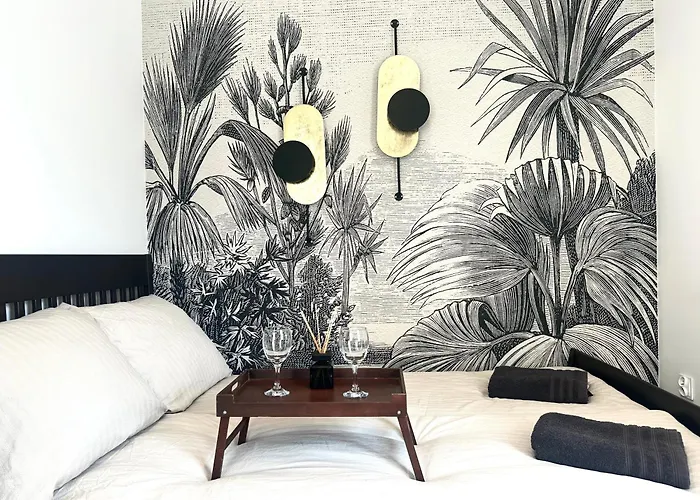 Apartment Lakowa ~ 1000m Main Square ~ Self Check-in 20h *